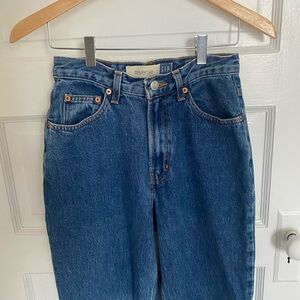 Vintage GAP High Rise Reverse Fit Blue Jeans 4R —Tapered Fit